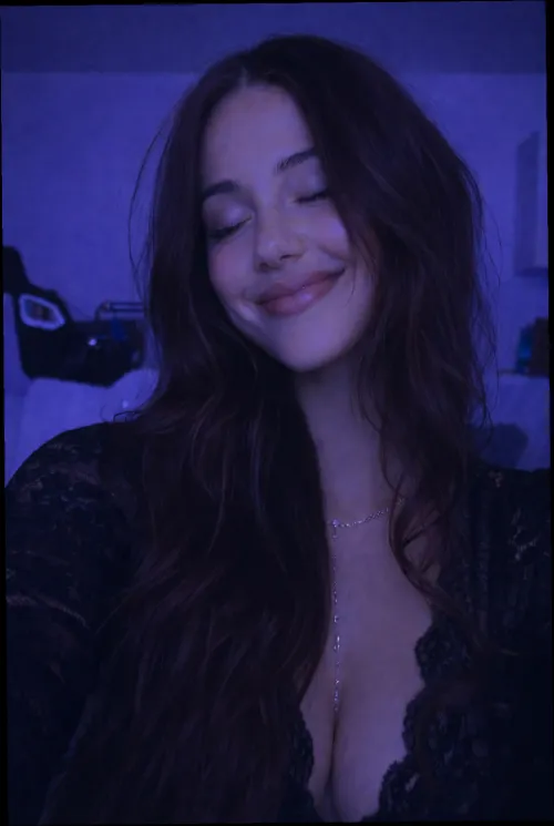 Pretty face to cum on by SpicyBootyBabe1