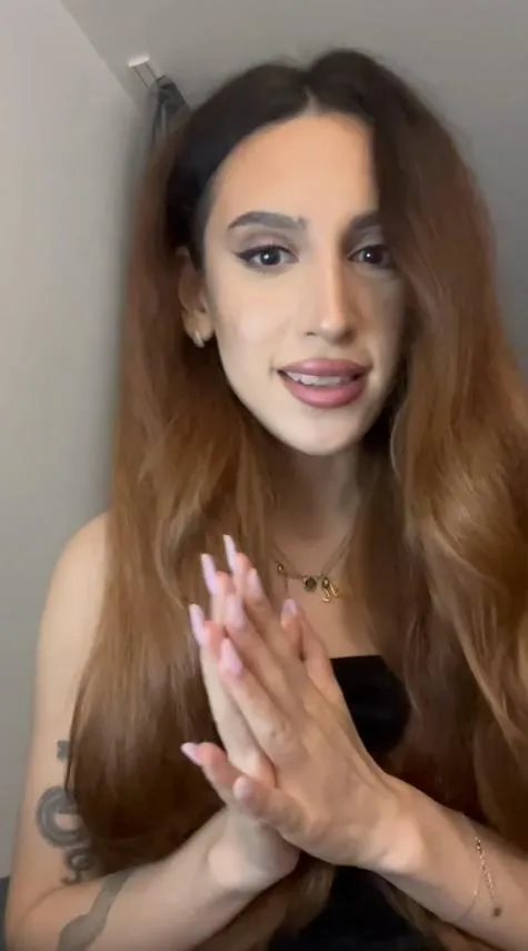 pretty face with dirty mind posted by EvvaXo