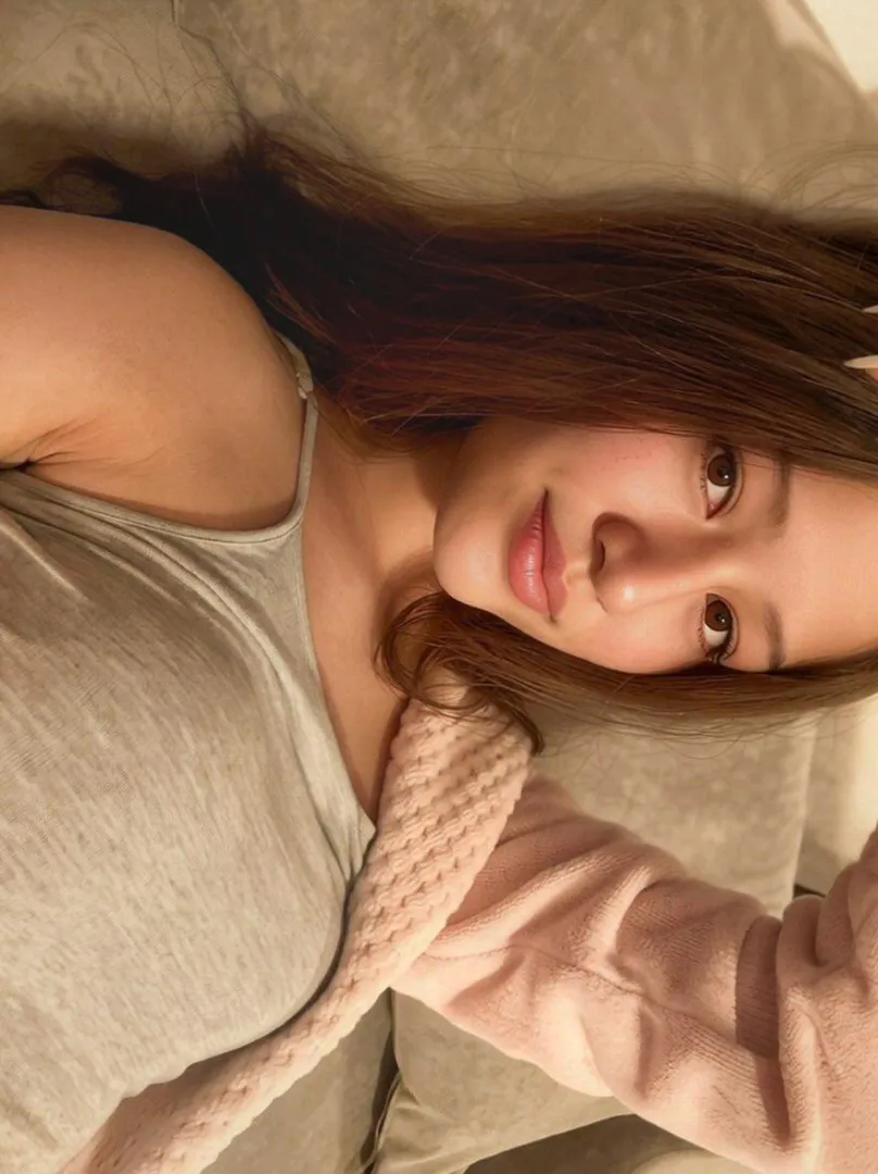 pretty feet, soft life posted by Ok-Competition6754