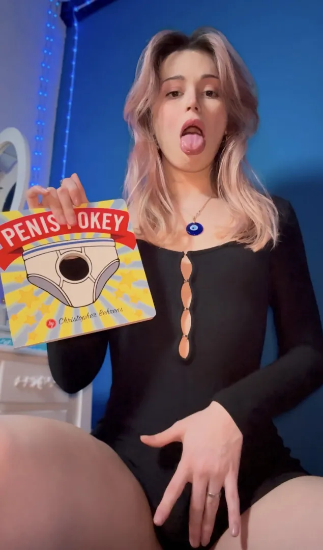 Pretty smile, naughty fantasies brewing. posted by GlowFawns