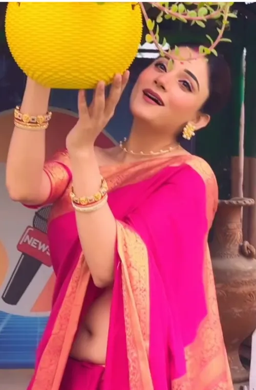 Priyanka Mitra by paridhifapps