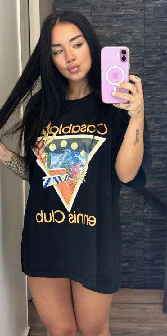 proof that mirrors can be enablers posted by SereneSorceressx