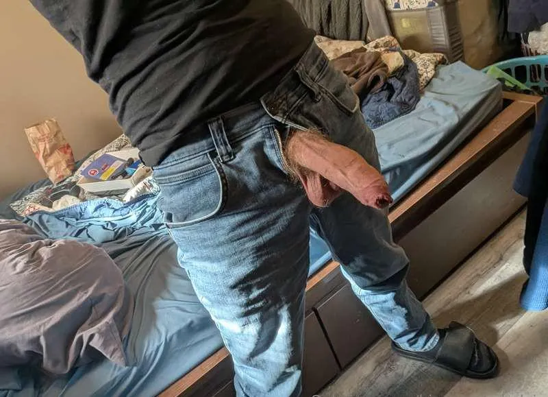 Proud owner of a big dick (42) posted by CommissionMoney5855