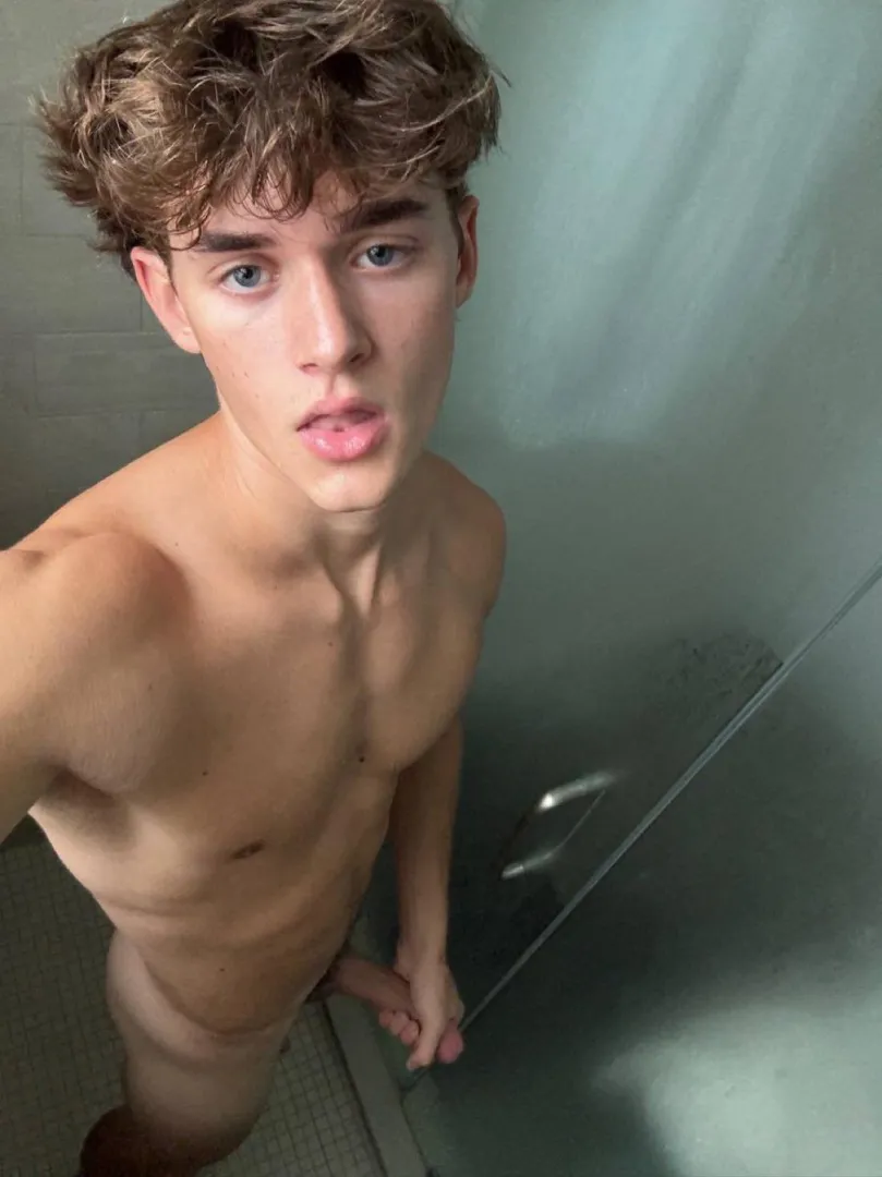 Prove to me how pathetic and useless you are posted by CashMasterAlexxm