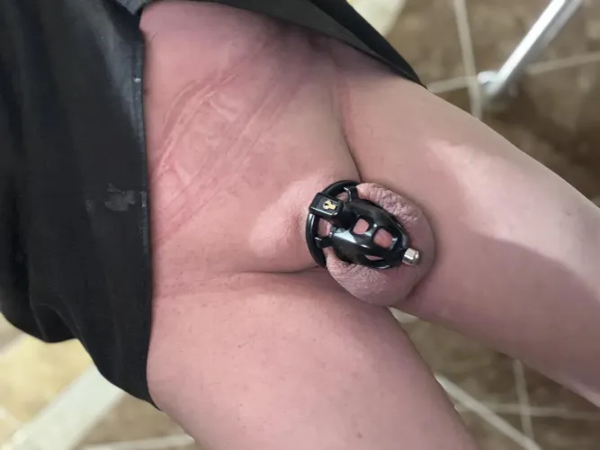 Public bathroom by bibottom1988