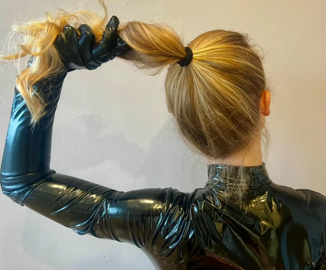 Pull until it hurts….❤️‍ posted by HazeOfHair