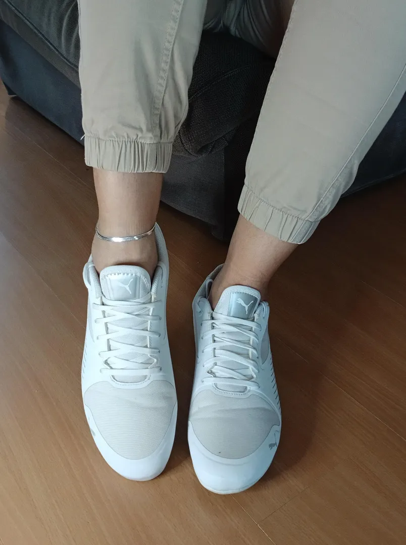 Puma motorsport and feet posted by PiedsNaturals