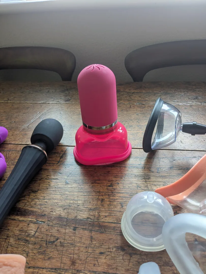 Pumped cunt posted by ridgref