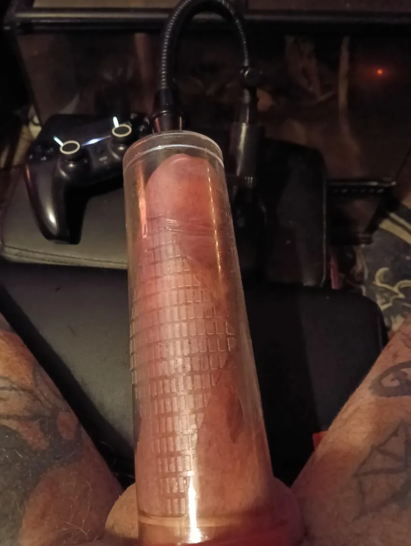 Pumping and gaming posted by bi-older-guy