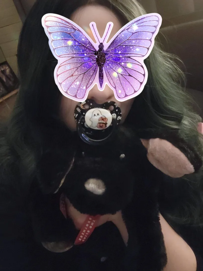 Puppy wants to say hi  posted by Spirited_Handle_639