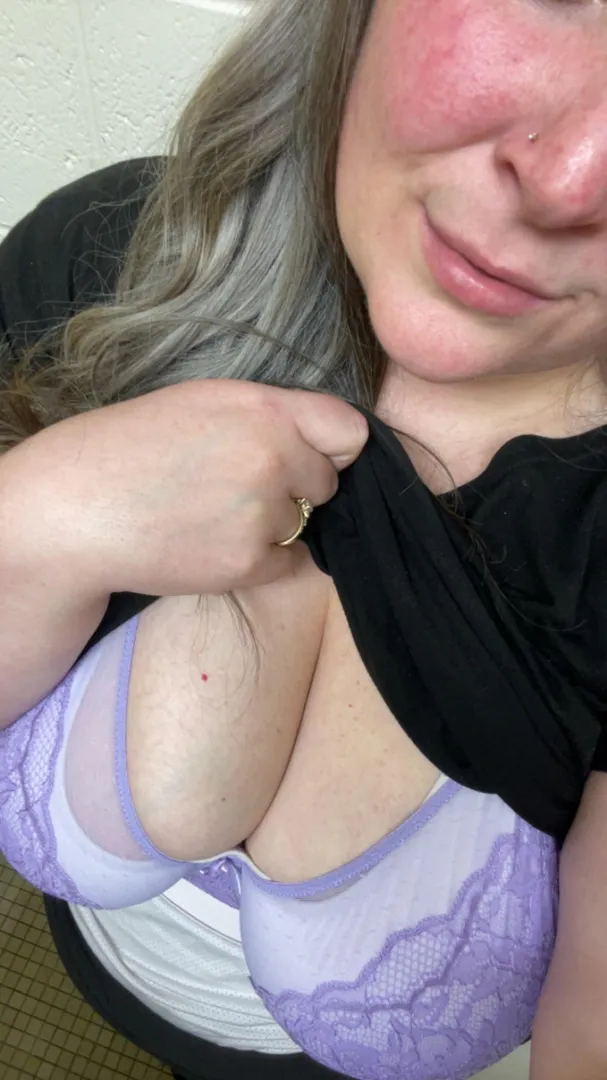 Purple bra ‍♀️‍♀️ posted by BrunetteMermai5
