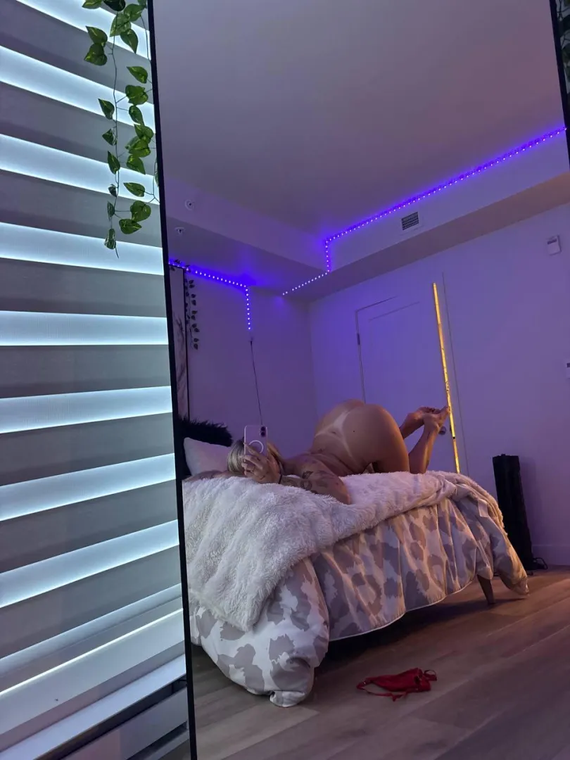 Pussy dripping onto the sheets — come lick me from clit to ass then slide in. posted by Fabulous-Beach5409