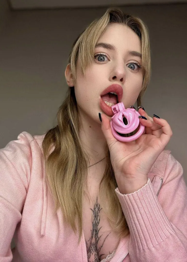 Pussy for a white boy posted by stellasweetiee