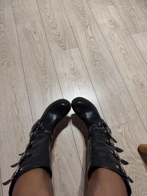 put your cock here by babygalsivip