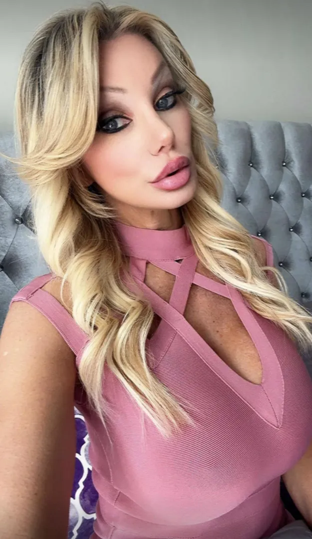 Queen of #BritsLegion ❤️ posted by Kindly-Paper9986