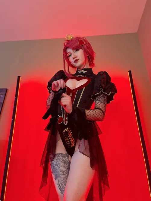 Queen of Hearts, Alice in Wonderland by blightbrat by blightbrat