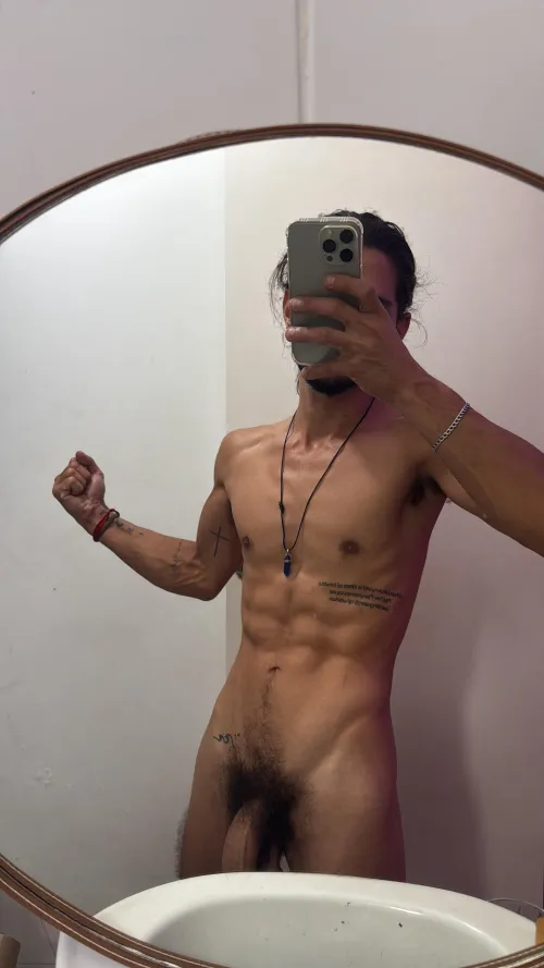 quem quer cheirar? by Negative_Worry_8308