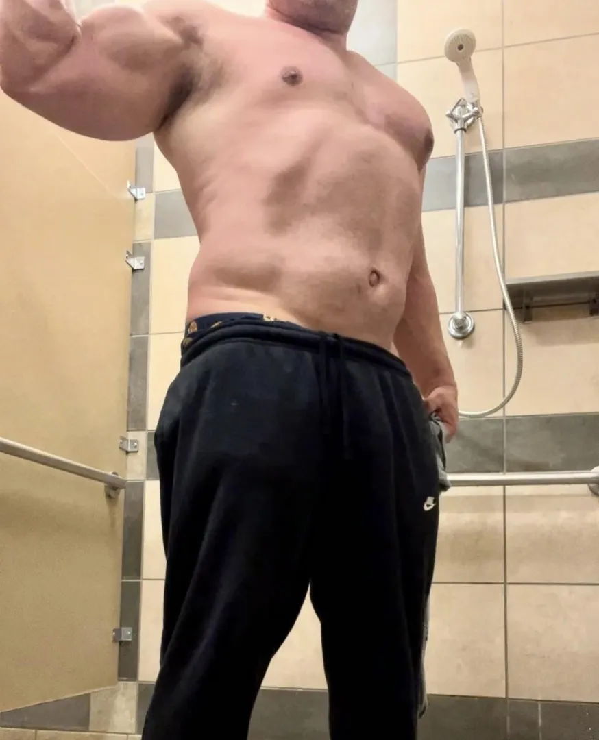 Quick flex of the 23s posted by MrBigDaddyBuff