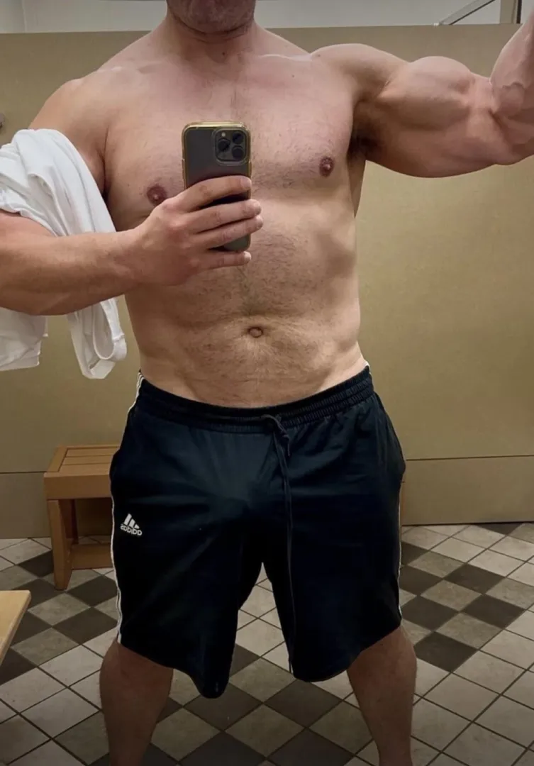 Quick flex of the 23s posted by MrBigDaddyBuff