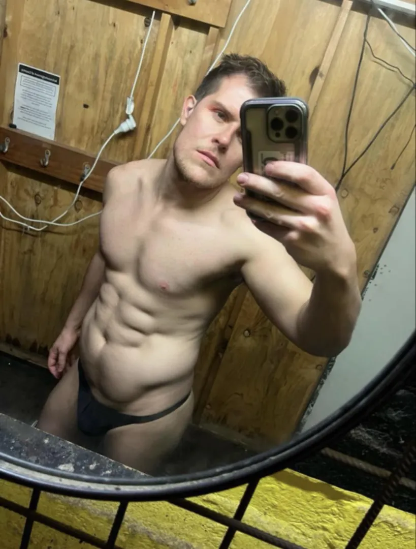 Quick private time backstage after my gig posted by milkyman18