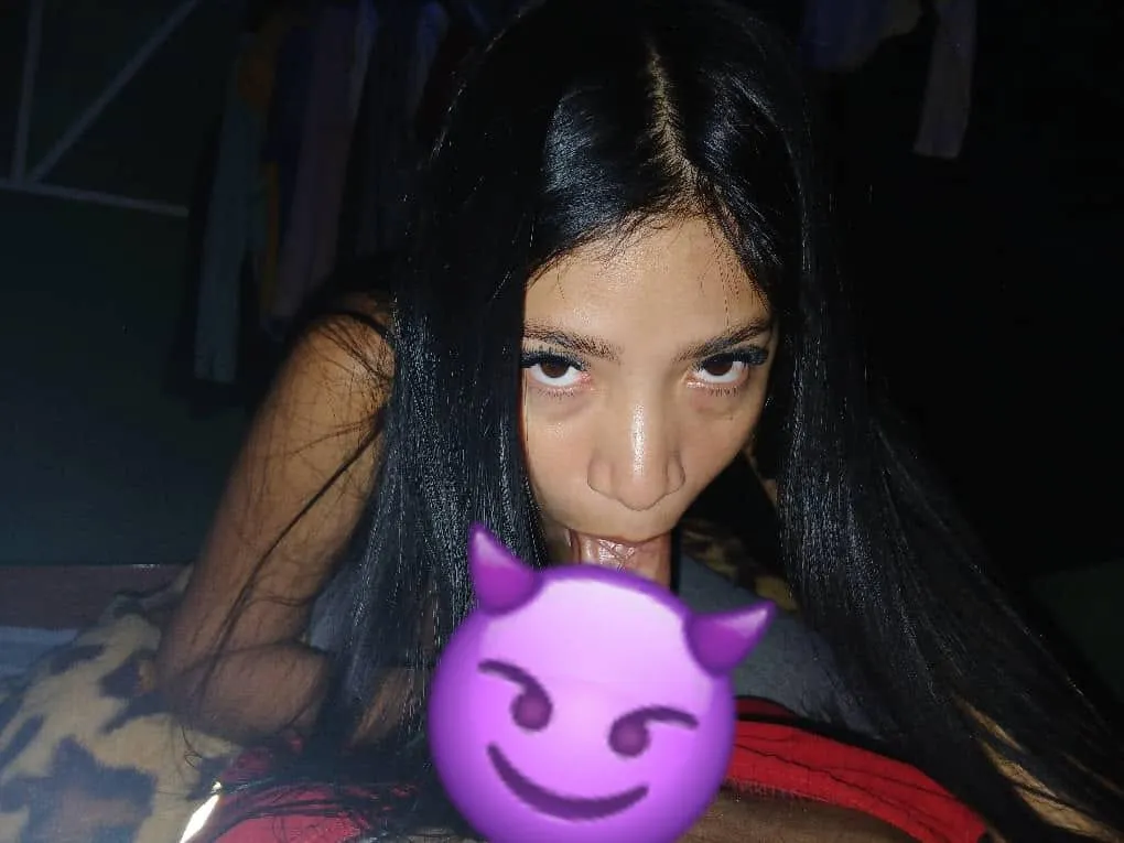 Quieres ver lo que puedo hacer? posted by Valery2424