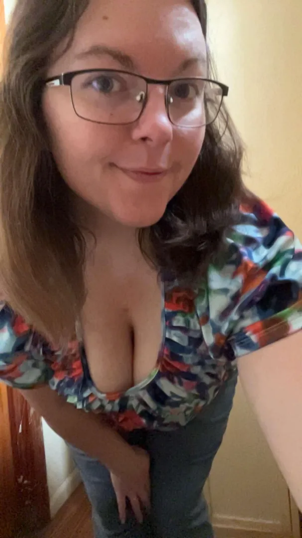 Quite distracting I’d say! posted by bigwhorewife