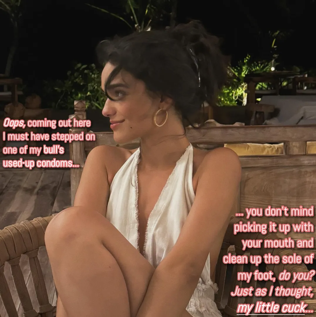 Rachel's foot needs a little service (No ImageFap) posted by teneera