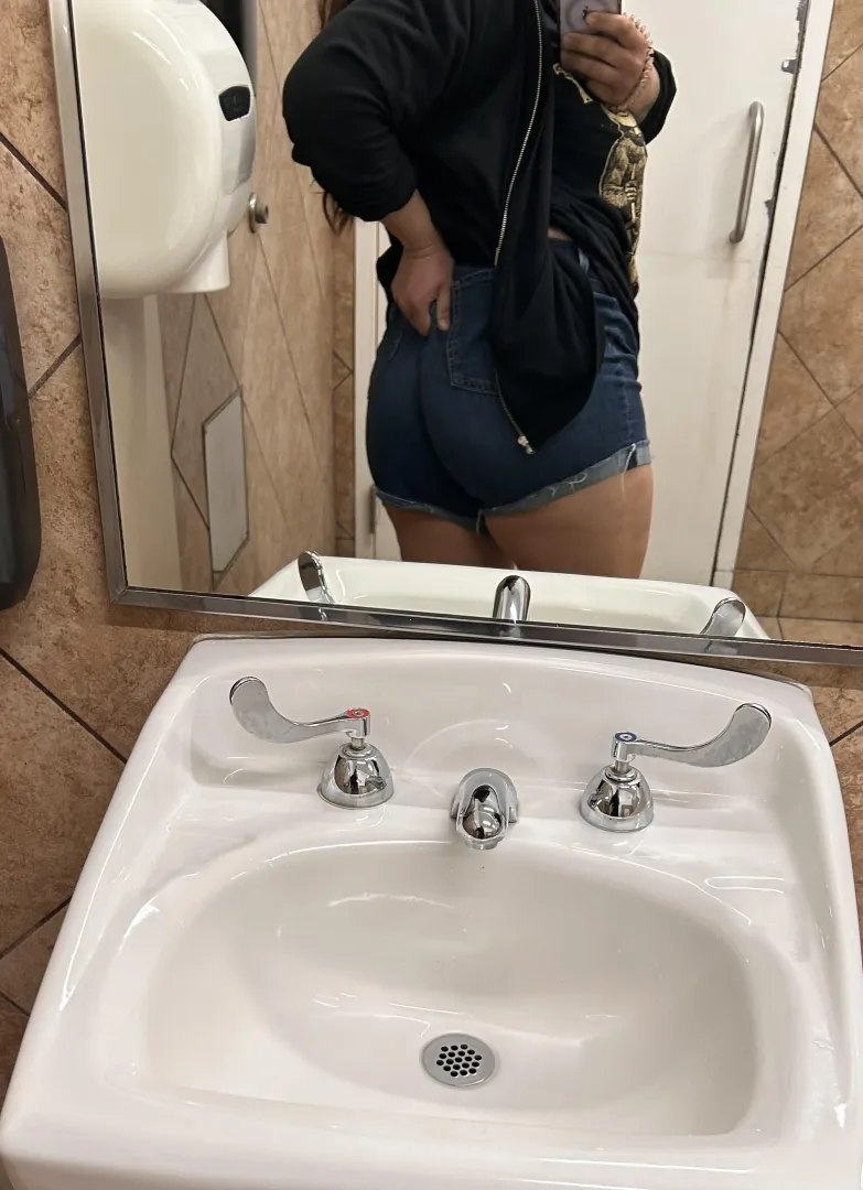 Railed in the bathroom posted by vesper_menace