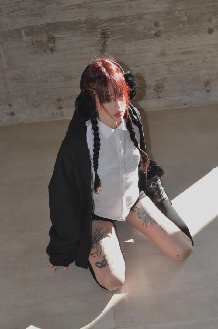 random playful mood lol. dm on lnstta: lunasyrae posted by hauntao