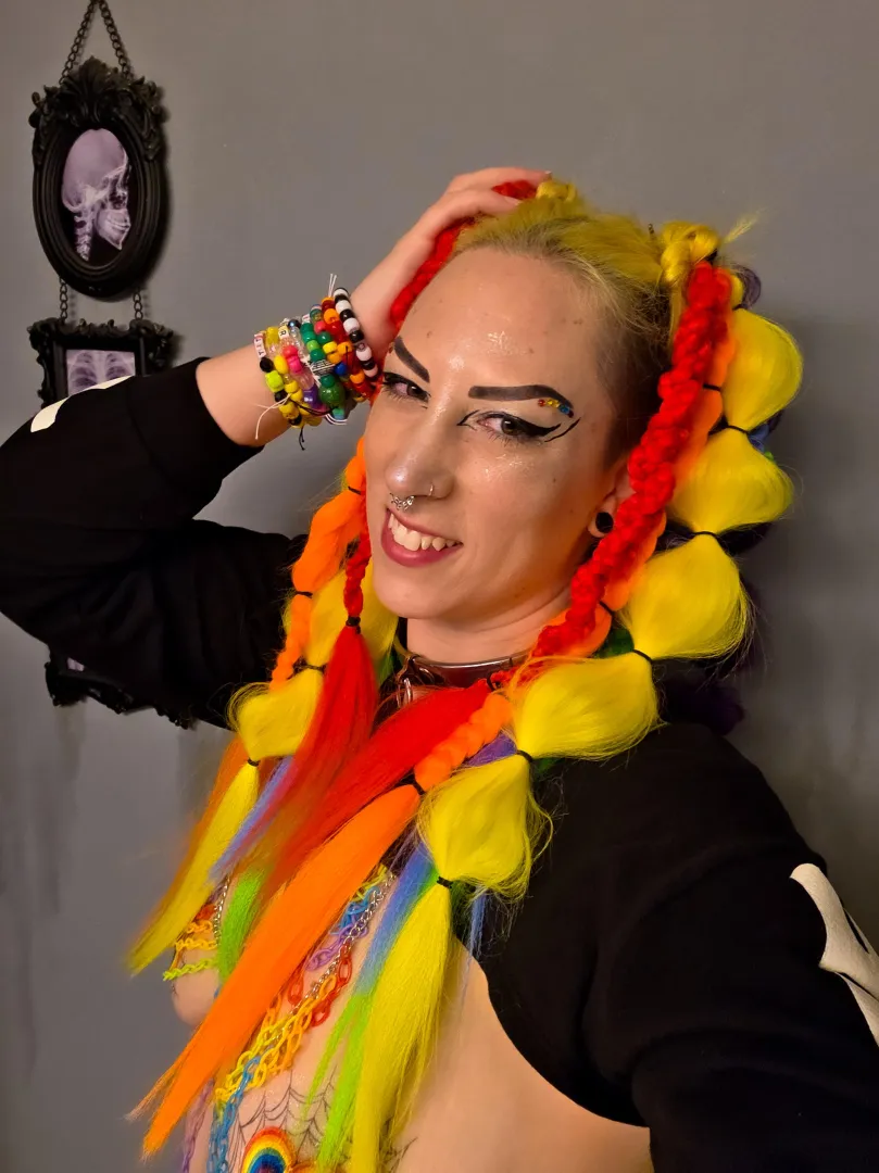 Rave slutttttt   posted by angelagodless