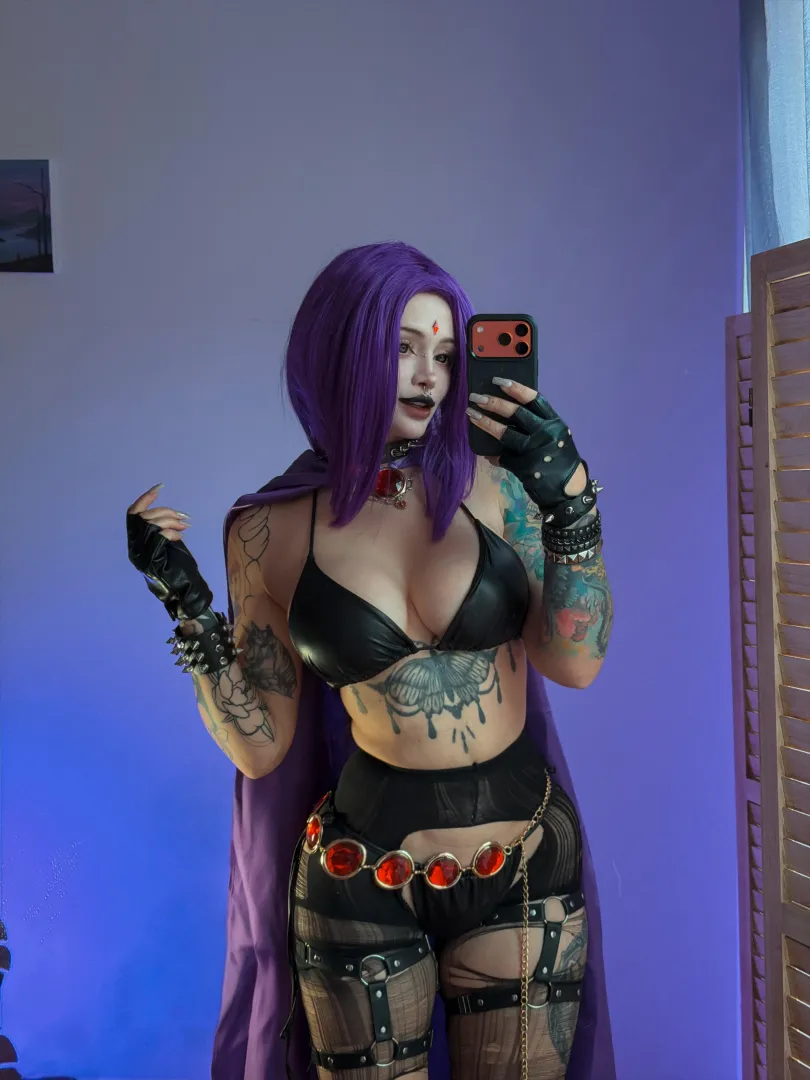 Raven from [Teen Titans] by (Leah Meow) posted by sweet_temppt