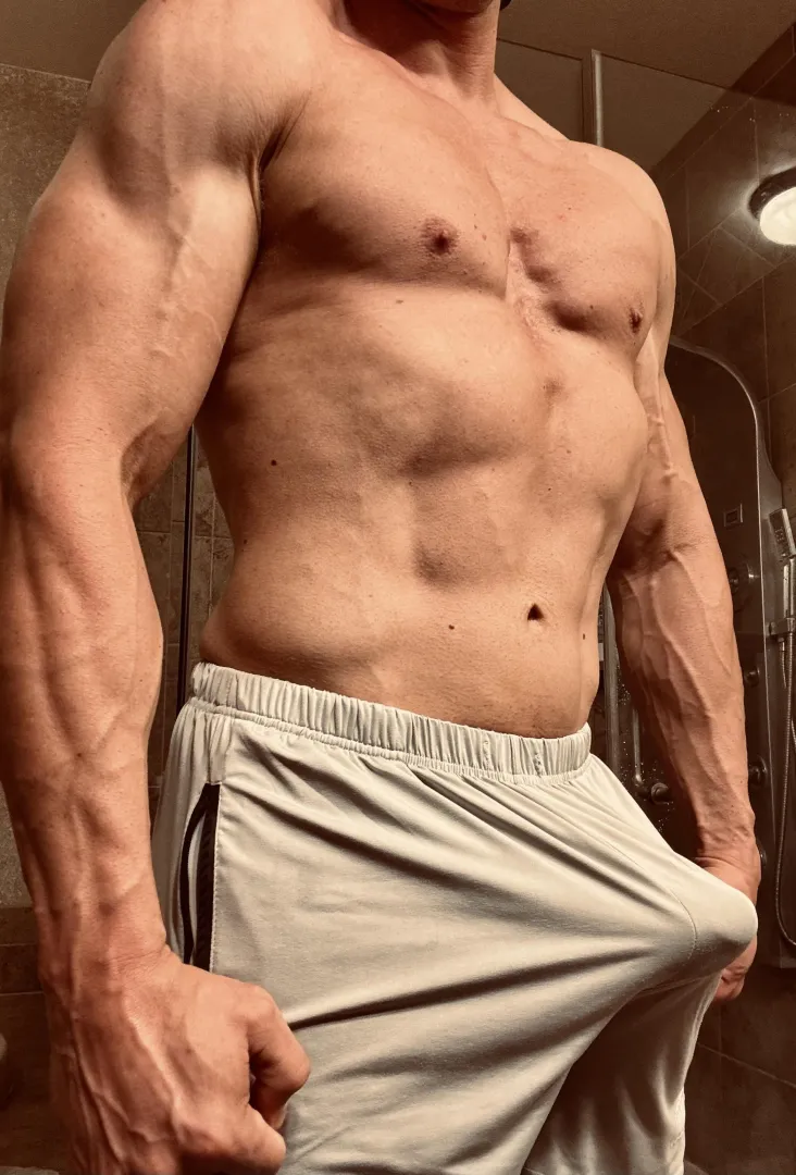 Ready for the gym posted by WoldDad80