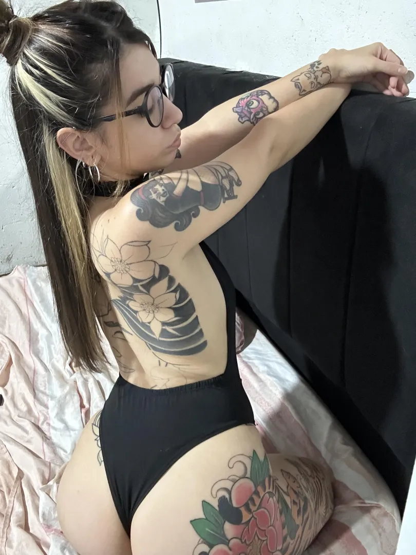 Ready to complete my tasks, pet? posted by azul-96