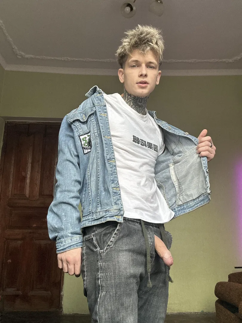 Ready to sit on top and move as slowly as you like posted by softfawnn