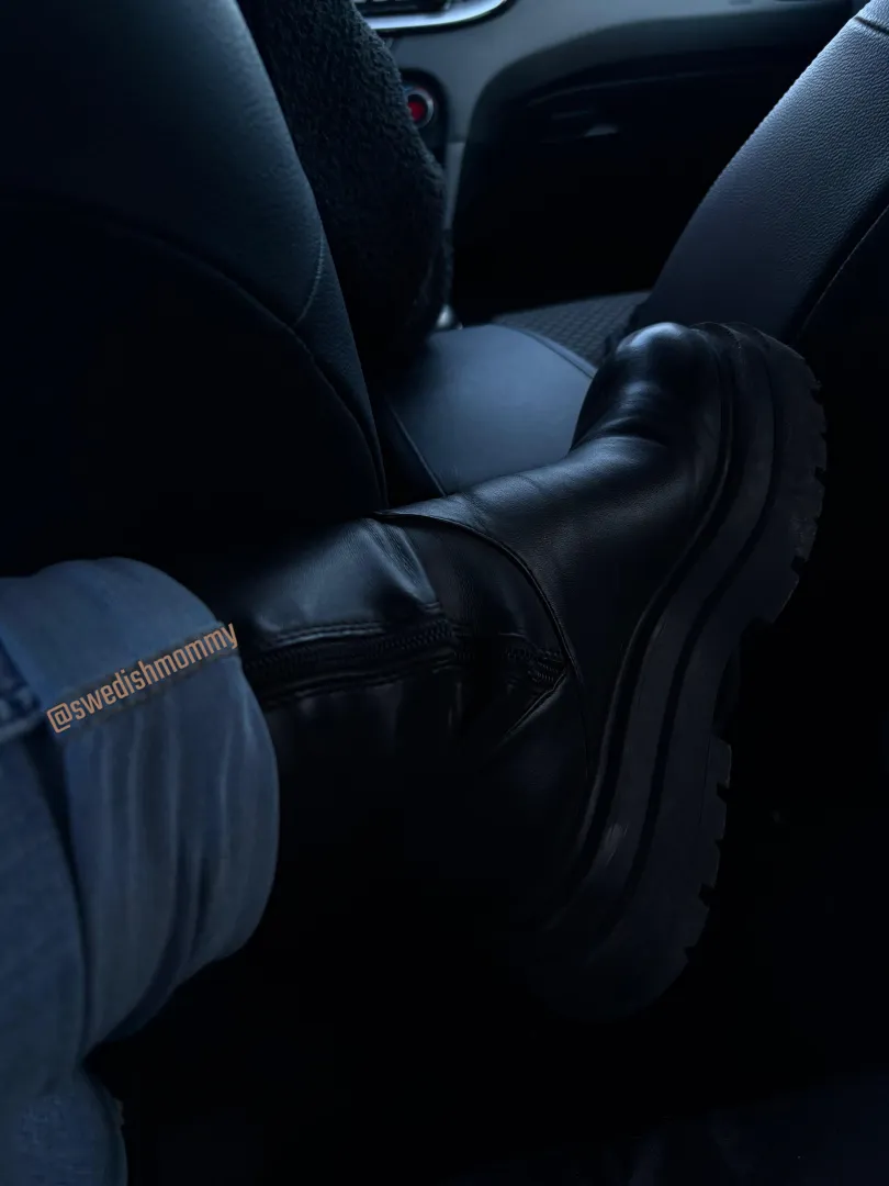 Ready to stomp on whoever with these beauties. Want more  posted by Swedishmommy