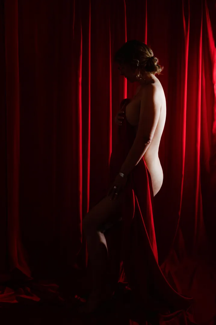 Red posted by TheVickeeMuse