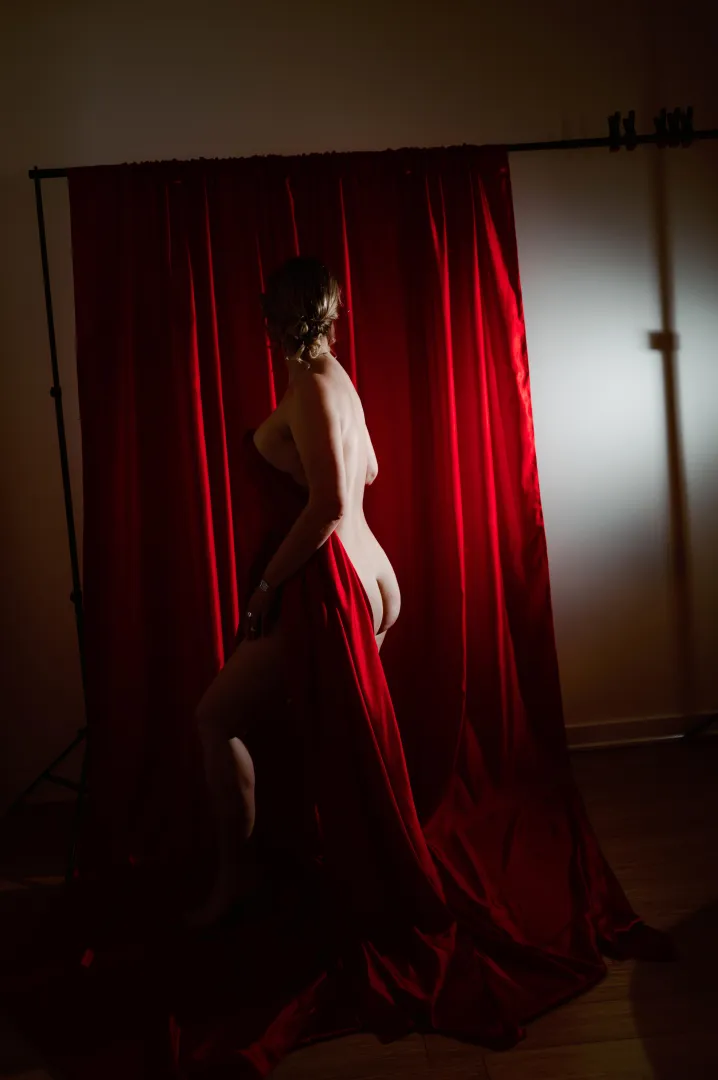 Red posted by TheVickeeMuse