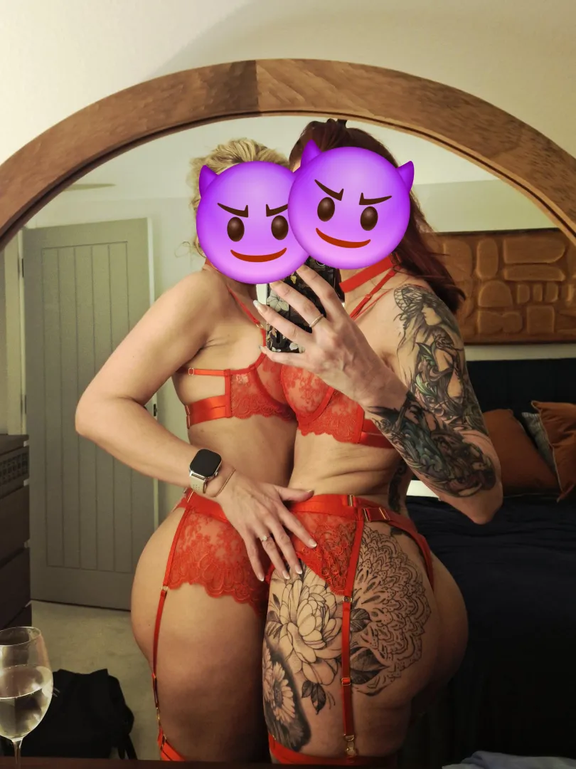 Red hot weekend ;) posted by Mrsvixenuk