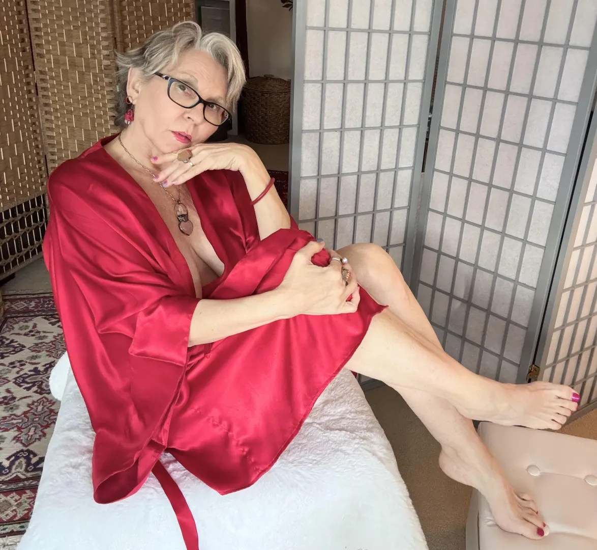 red silk mama posted by petradaniels