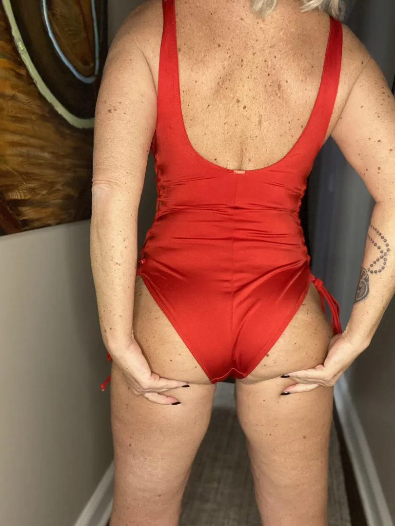 Red swimsuit posted by Lotsoffun2024