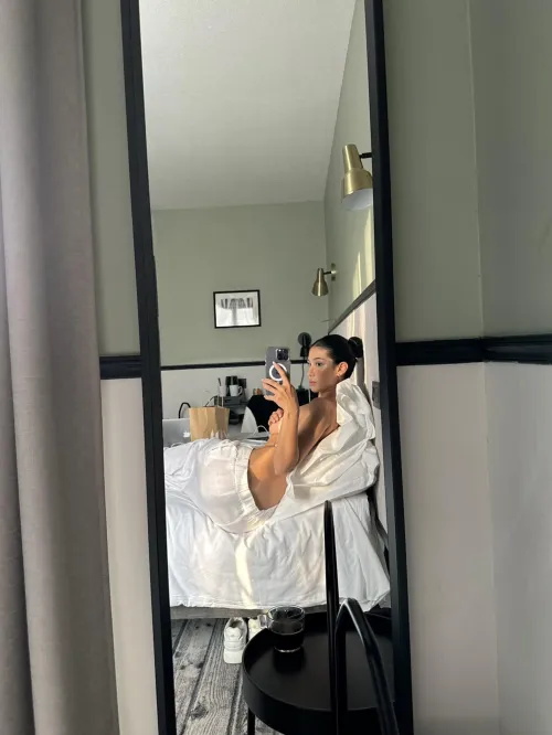 reflection showing what you’re missing by xMoonPetaline