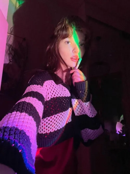 relaxing smoke at the end of the day by duskribbon