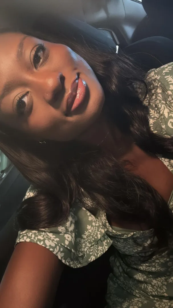 Remember freak I don’t need you YOU NEED ME you’re the one with this weird fetish, I just take your money  because it makes me and my friends laugh  posted by deepfloat0