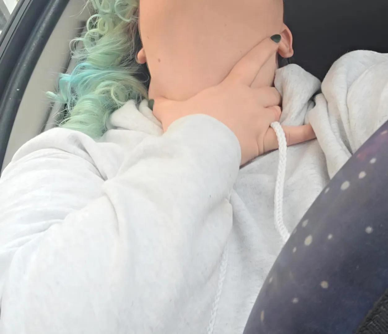 Replace my hand posted by goddessandpricess2uu