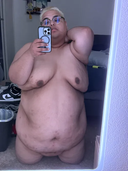 Reposting because I look hot here ‍↕️ by chewabledilemma