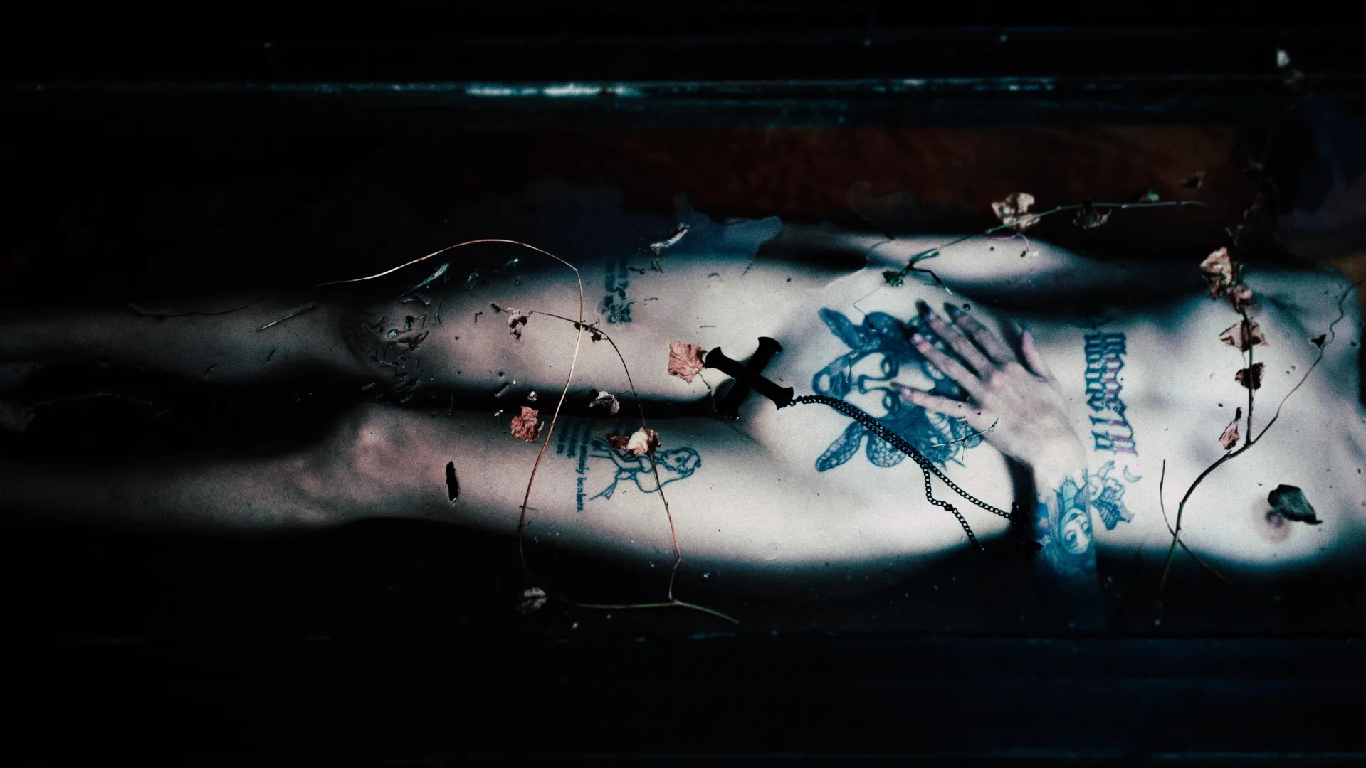 Rest... me photographed by Dark Indigo posted by DarkMuseGlo