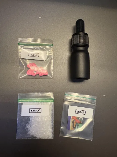 Re-up for this week by amsterdamndealr