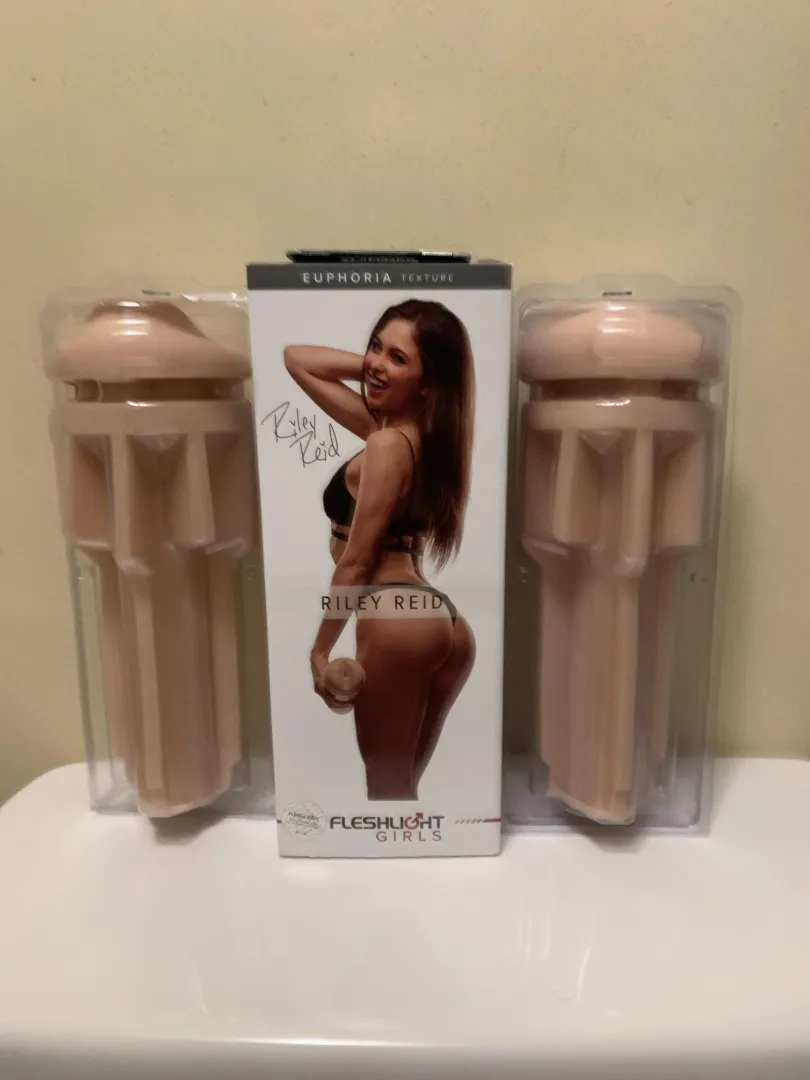 Riley Reid just arrived! posted by hkoufssscb