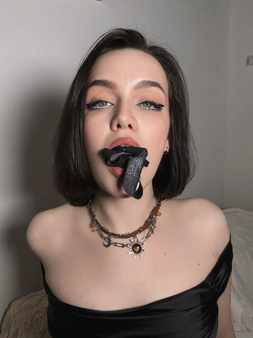 rip these panties out and shove your cock in next posted by raveellea