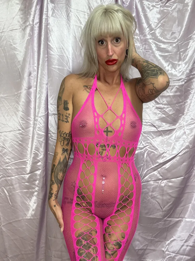 rip this off me. I’m ready to be taken. posted by EmilyArrowPleases